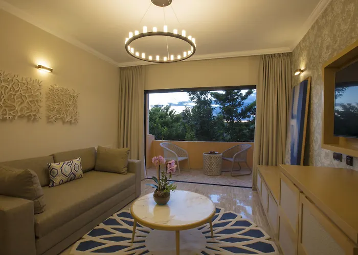 Grand Palladium Select White & Resort Akumal