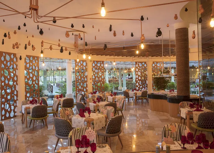 Grand Palladium Select White & 5*