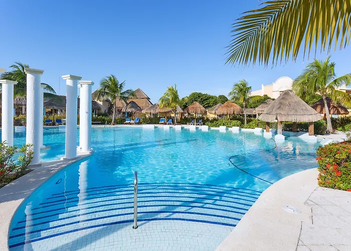 Grand Palladium Select White & Resort 5*